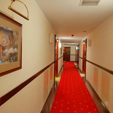 Designer 1br Luxury Retreat, Atelier Residence, Walk To Palace Of Culture