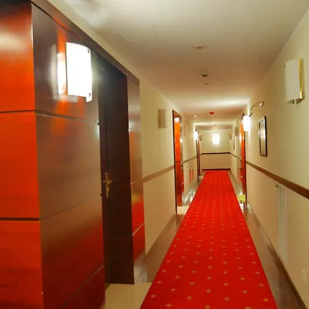 Designer 1br Luxury Retreat, Atelier Residence, Walk To Palace Of Culture * 华沙