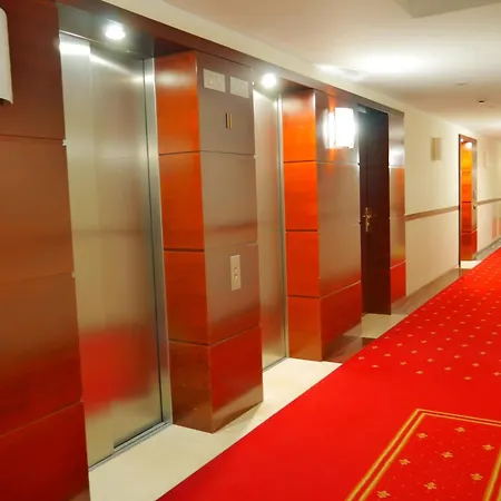 Designer 1br Luxury Retreat, Atelier Residence, Walk To Palace Of Culture