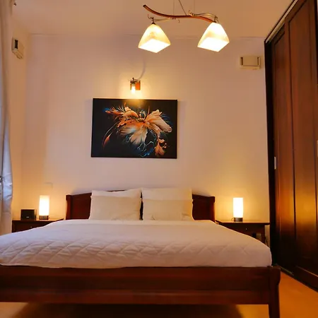 Designer 1br Luxury Retreat, Atelier Residence, Walk To Palace Of Culture Appartamento