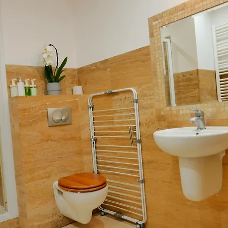Designer 1br Luxury Retreat, Atelier Residence, Walk To Palace Of Culture Appartamento