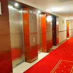 Designer 1br Luxury Retreat, Atelier Residence, Walk To Palace Of Culture