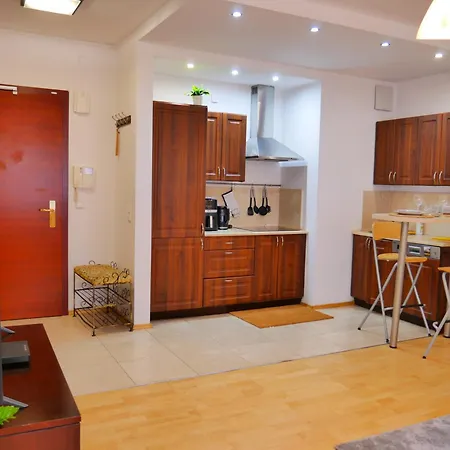 Designer 1br Luxury Retreat, Atelier Residence, Walk To Palace Of Culture Apartmán *